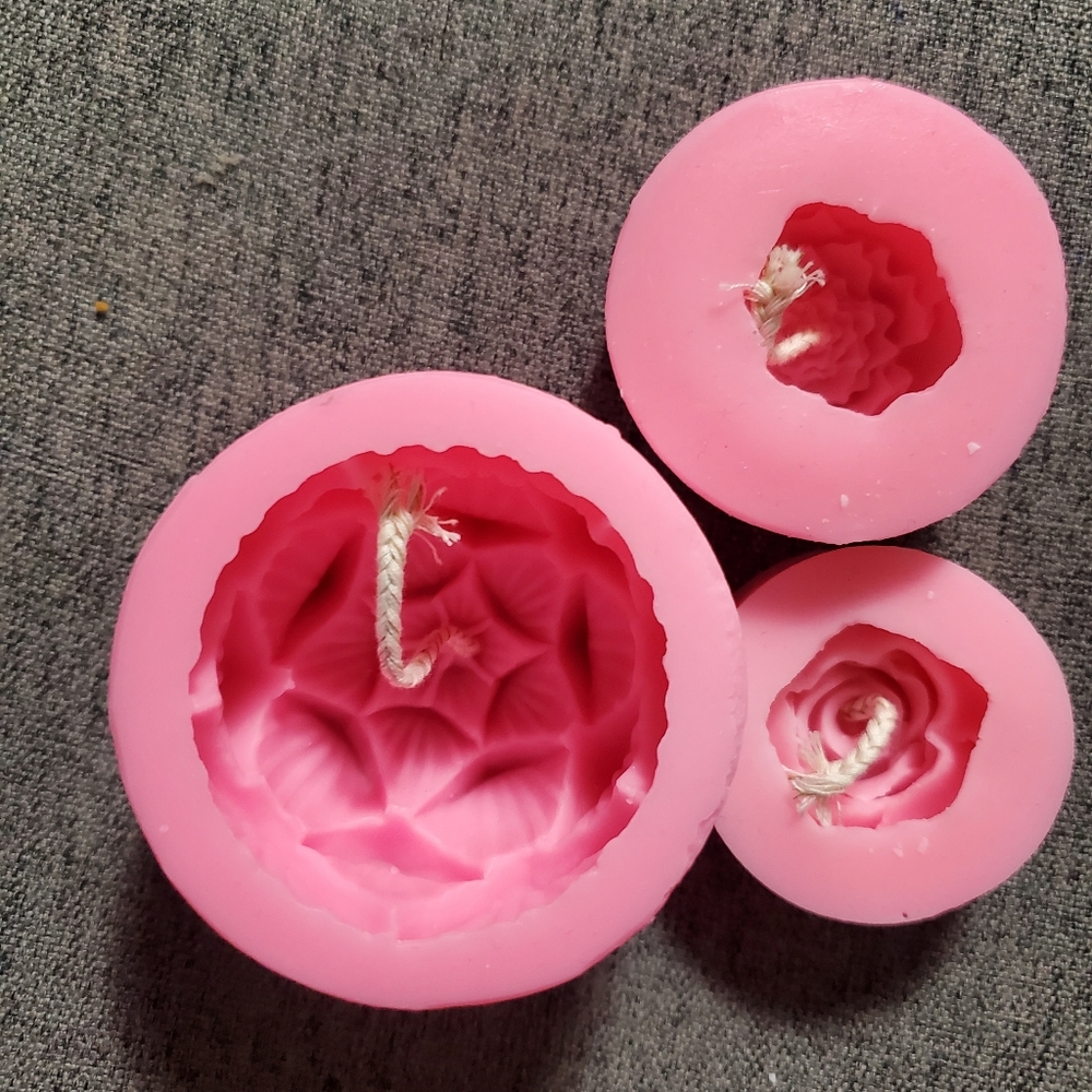 3 FLOWER CANDKE MOLDS